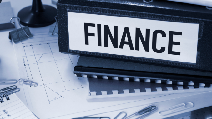 10-Essential-Financial-Tips-for-Working-Professionals-Post